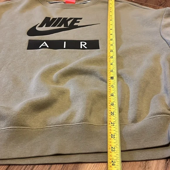 Army green nike sweatshirt w/ Zipper detail M - Picture 12 of 12